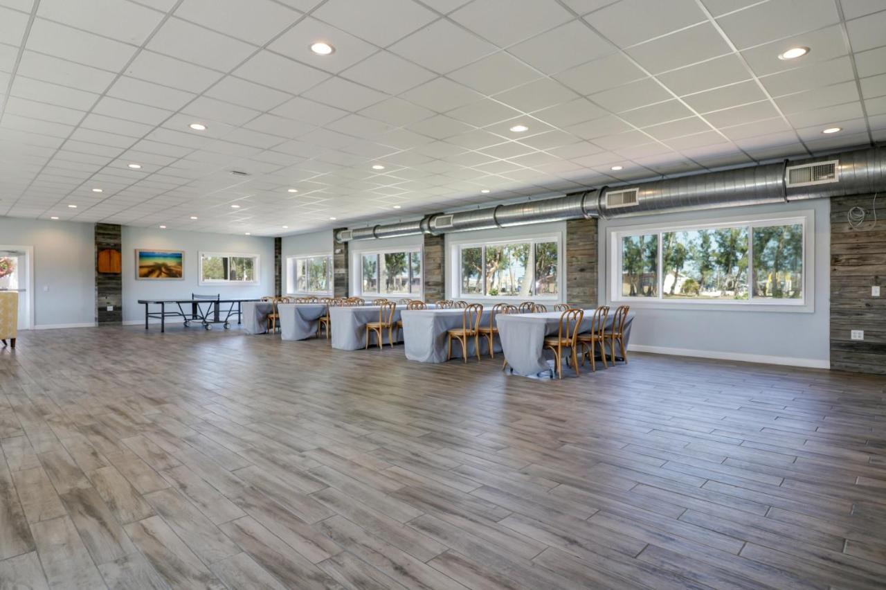 Fiesta Key Rv Resort Waterfront Cottage 36 Layton Esterno foto